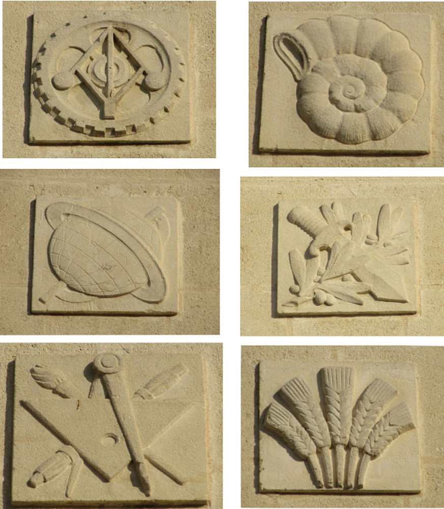 Détails des bas-reliefs de la façade. (c) B. Charneau