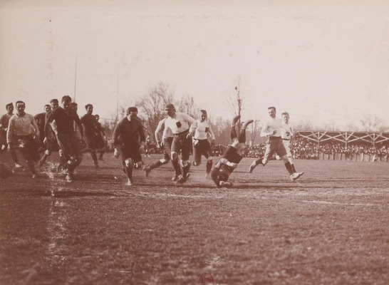 La finale du championnat de France 1907 au stade Sainte-Germaine du Bouscat. (c) coll. part.