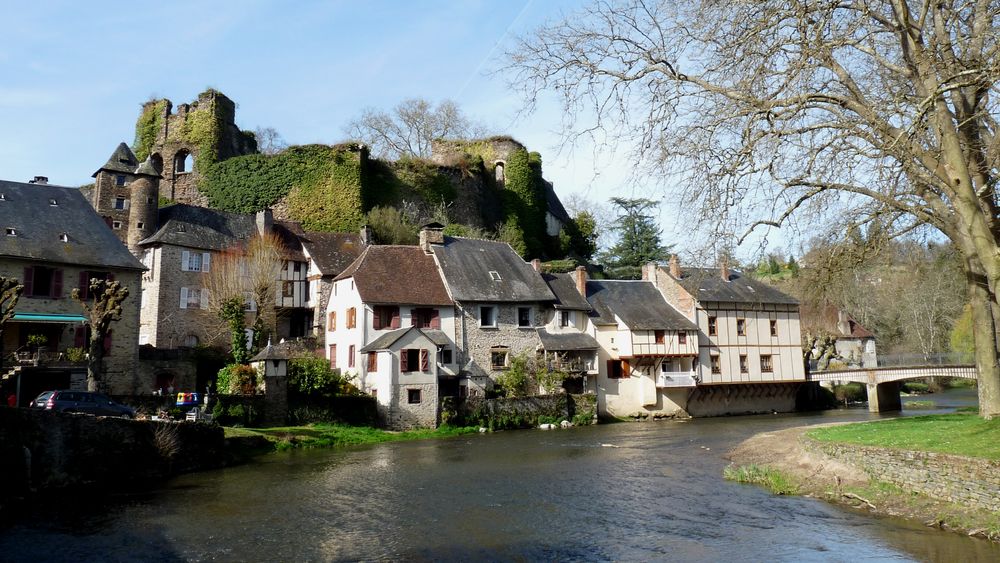 Château de Ségur © Région Nouvelle-Aquitaine, inventaire général du patrimoine culturel, J. Chalard-Deschamps