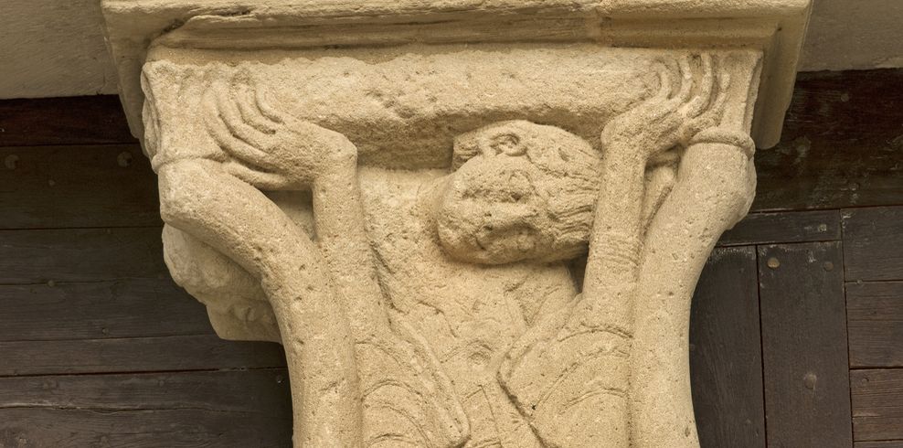 Sculpture du portail de l'abbatiale de Beaulieu © Comité Régional du Tourisme de Nouvelle-Aquitaine
