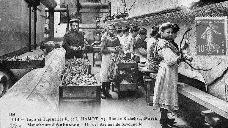 Atelier de confection de tapis savonnerie © Région Nouvelle-Aquitaine, Inventaire général du patrimoine culturel, Communauté de Communes Creuse Grand Sud