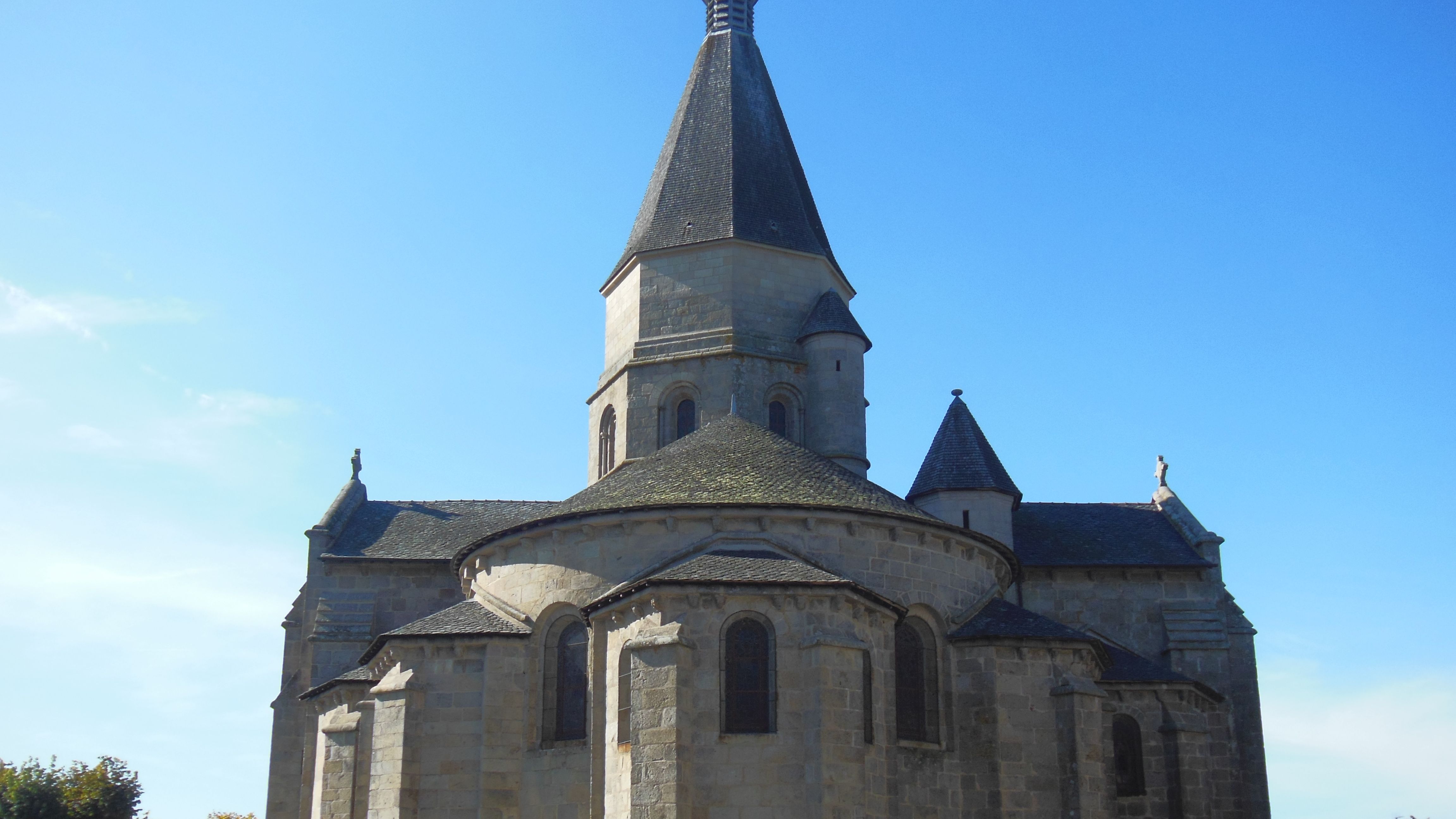 Chevet de l'église de Bénévent-l'Abbaye © Région Nouvelle-Aquitaine, Inventaire Général du patrimoine culturel, J. Chalard-Deschamps