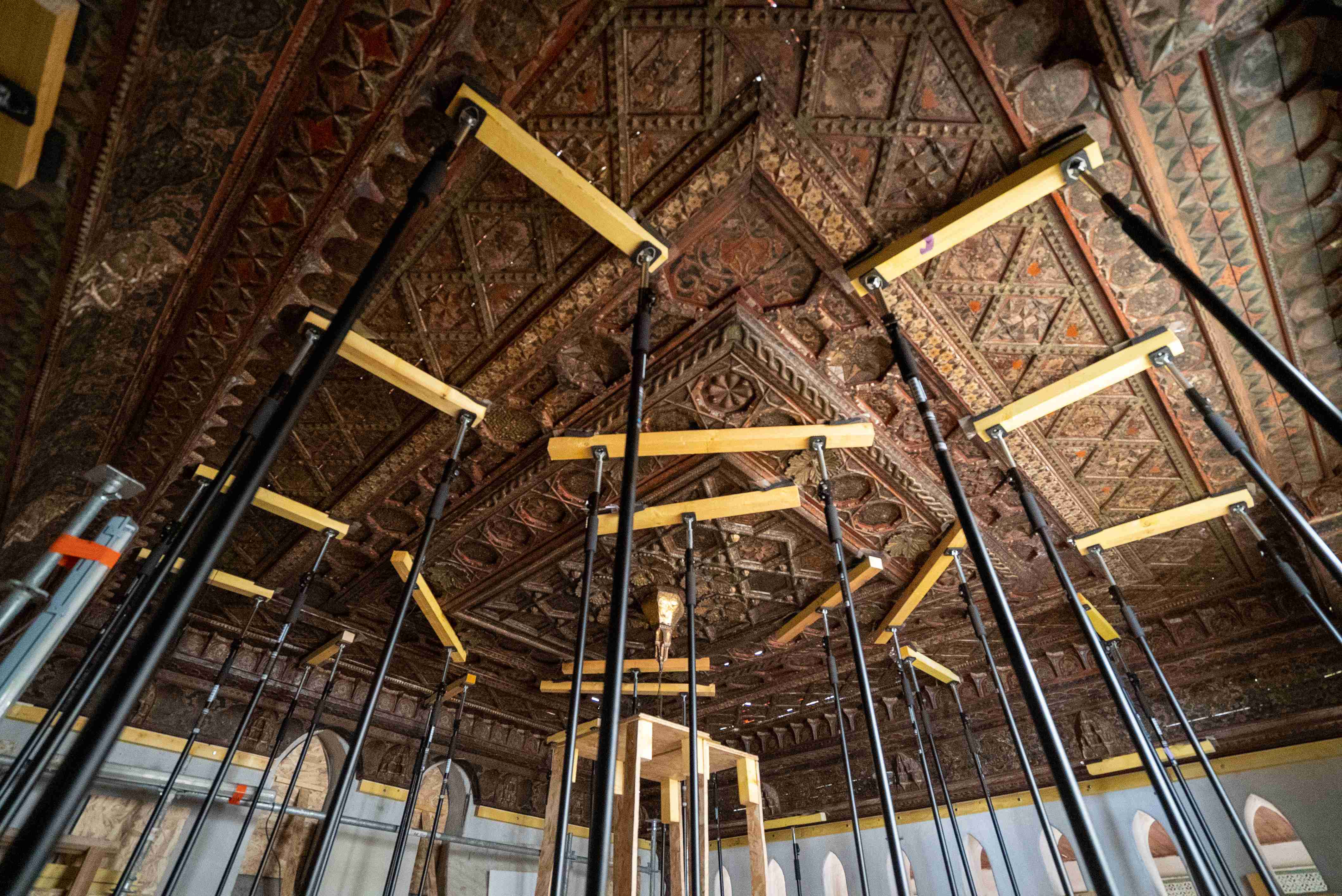 Le plafond de la mosquée en cours de travaux en mars 2021. (c) ImagineCréation