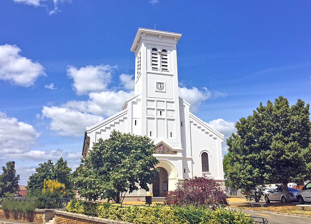 Vue extérieure de l’église après restauration © Cabinet Architecture et Patrimoine – Bordeaux, Philippe Leblanc
