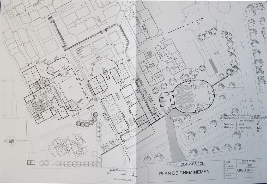 Plan de cheminement. Octobre 2003. Restructuration et extension du lycée (J.F Marty, J. Puissant architectes). (Archives Région, site de Bordeaux, 3251 W 1 à 13)