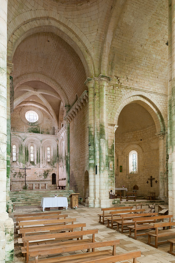 Choeur et transept sud.