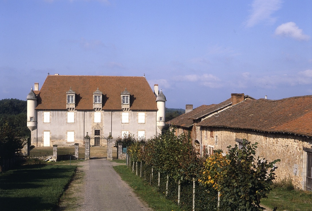 Solignac, château de la Borie, façade antérieure.