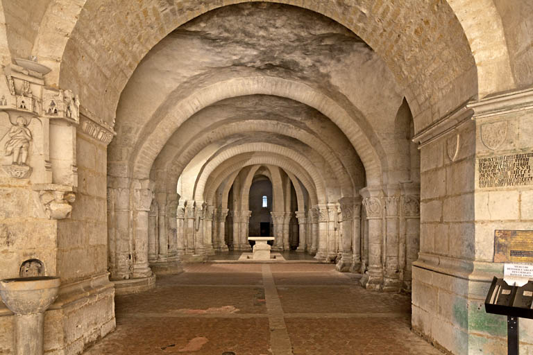 Crypte de l'église Saint-Eutrope de Saintes.