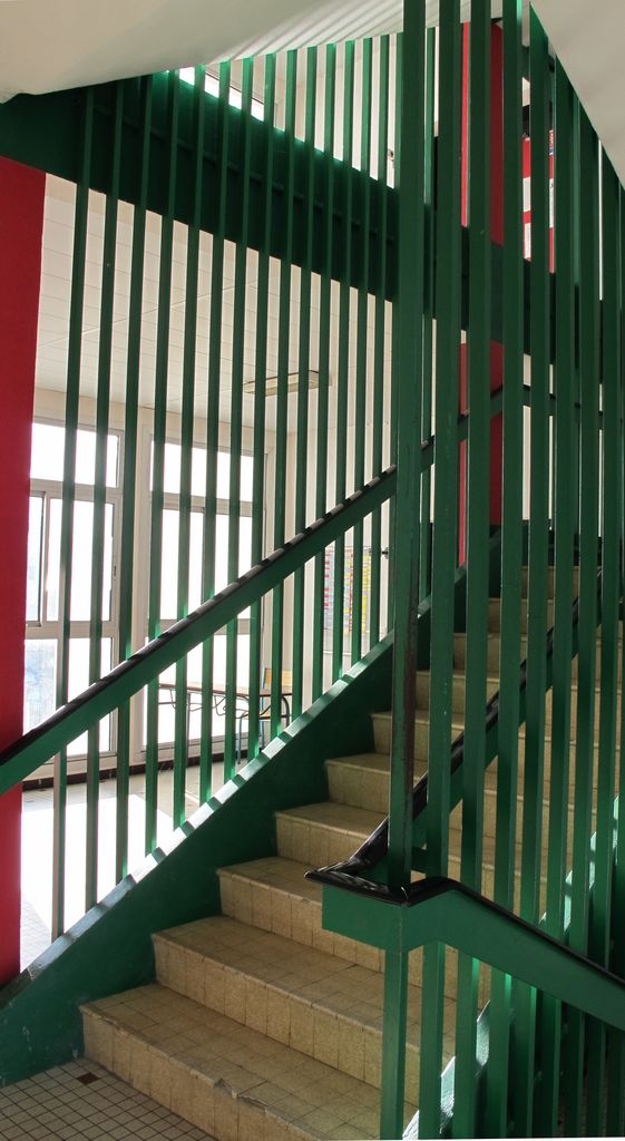 Cage de l’escalier du bâtiment de l'internat garçons (bâtiment 7).