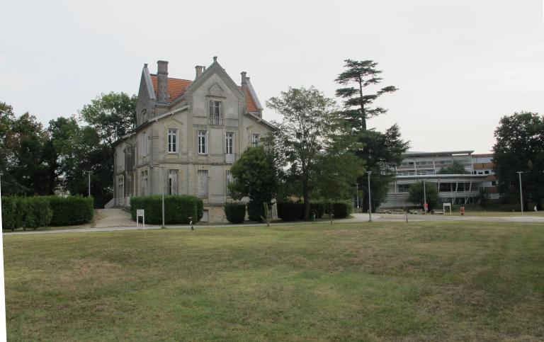 Château La Morlette, aujourd'hui administration du lycée.