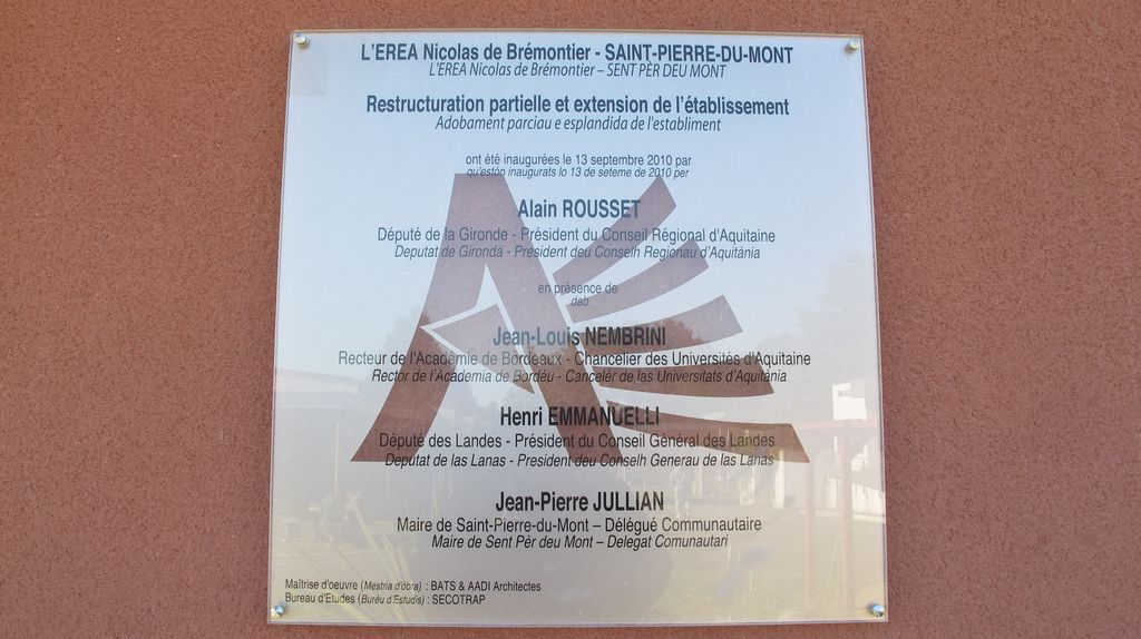 Panneau de commémoration de l'inauguration après travaux (13 septembre 2010).