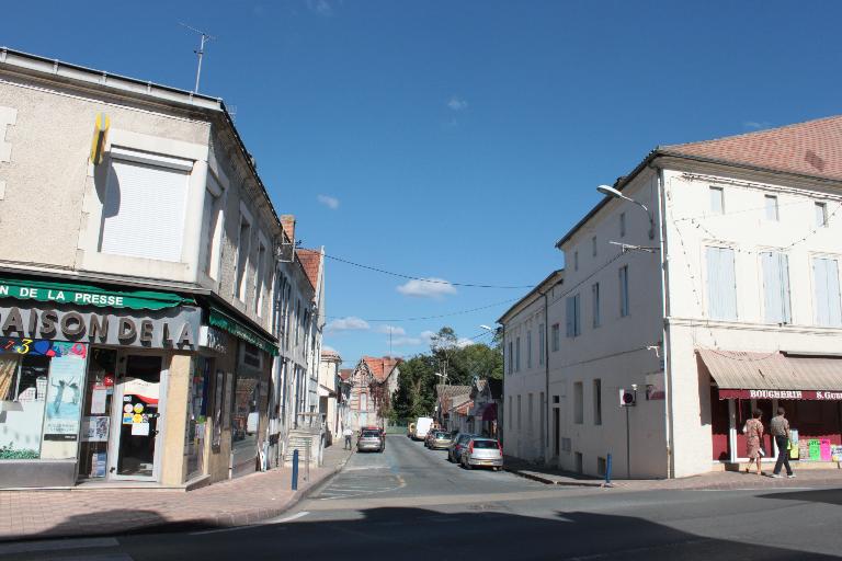 Le centre-ville, en direction de la rue du Pont.