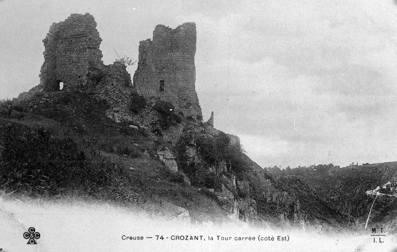 Carte postale ancienne : la tour carrée (s.d.).