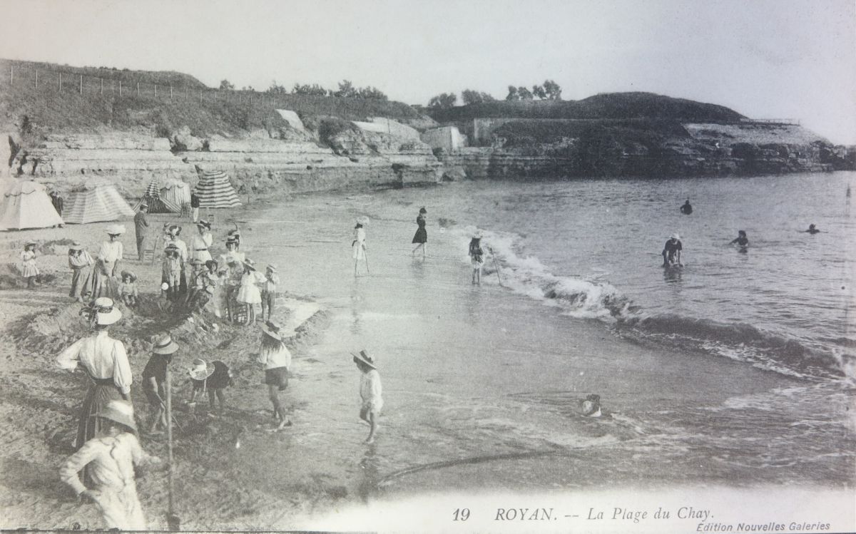 La plage du Chay vers 1900.