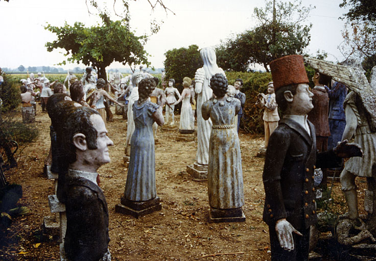 Quelques statues photographiées en 1991.
