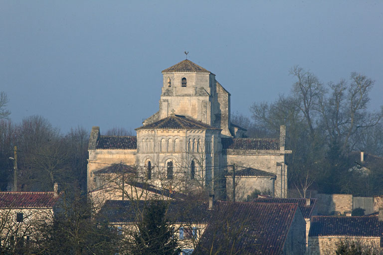 Chevet de l'église Notre-Dame-de-l'Assomption à Geay.