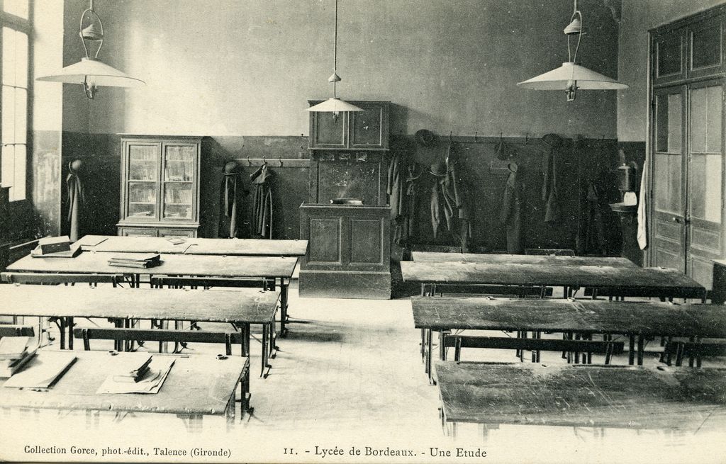 Une salle d'étude au début du XXe siècle.