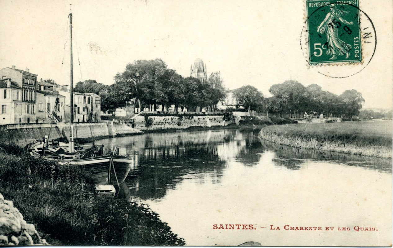 Le quai vu vers l'amont, vers 1910.
