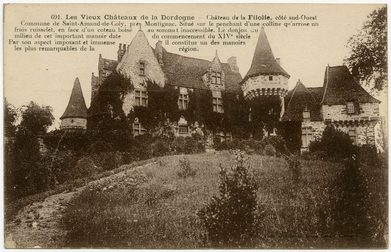 Vue d'ensemble du château au nord. Carte postale (éditeur inconnu), s.d. (après 1903).