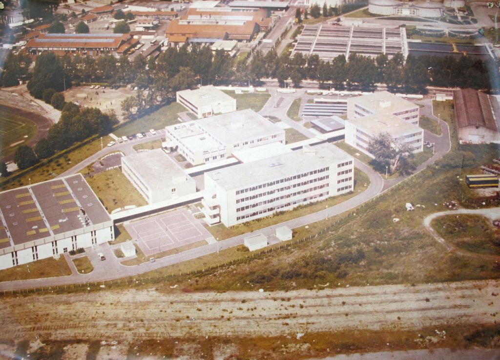 Photographie aérienne, années 1980. (coll. lycée Beau-de-Rochas)