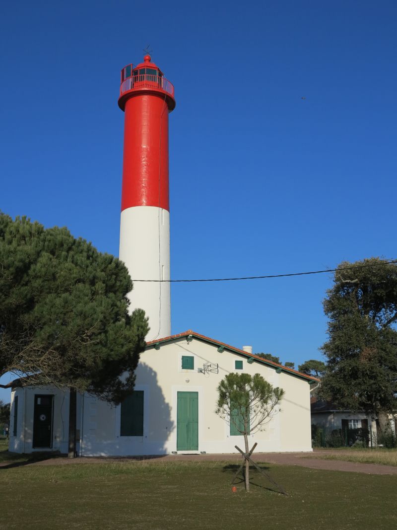 Le phare de Terre-Nègre, à Saint-Palais-sur-Mer.