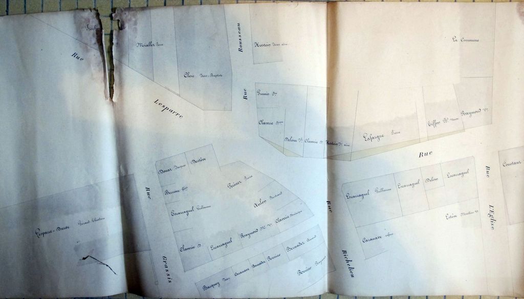 Plan d'alignement de la rue Saint-Martin, sans date, sans signature : détail, croisement des rue Saint-Martin, de Lesparre et Richelieu.