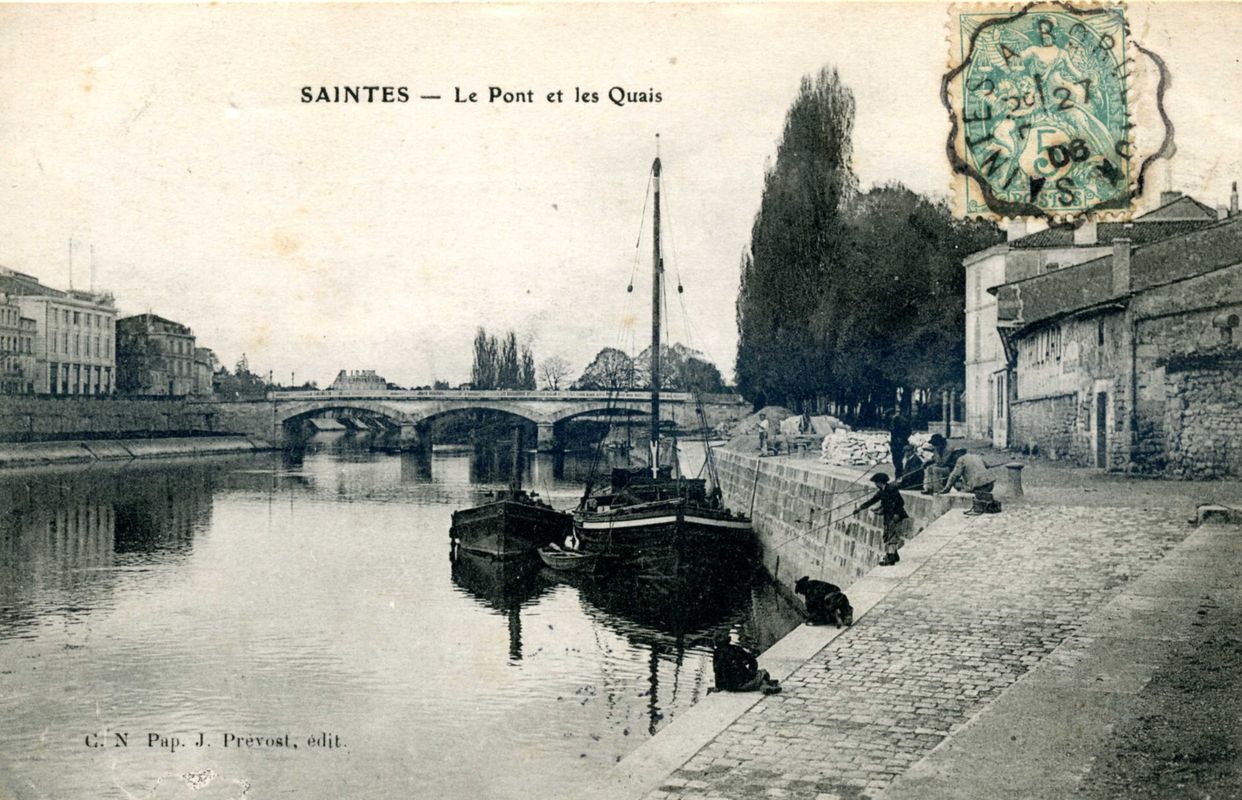Le quai vu de l'amont vers 1900.