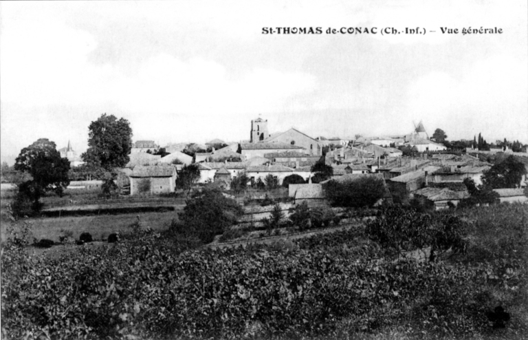 Le bourg sur une carte postale vers 1900.