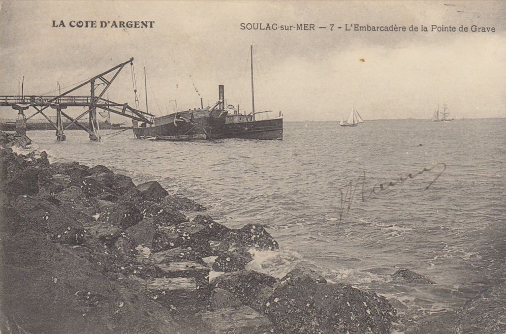 Carte postale : l'embarcadère de la pointe de Grave (1ère moitié du 20e siècle).