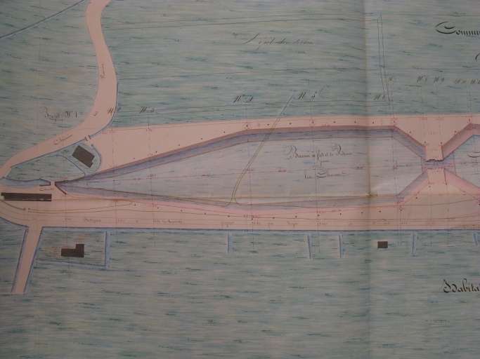 Projet d'amélioration de Port-Maubert par l'ingénieur Potel en 1844 : création d'un bassin à flot et de retenue et d'une écluse de chasse.