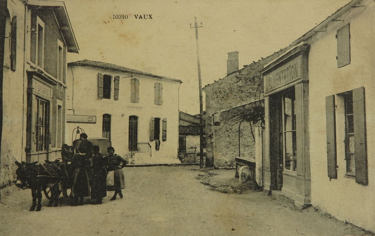La rue de Verdun, vers le numéro 43, au début du 20e siècle.