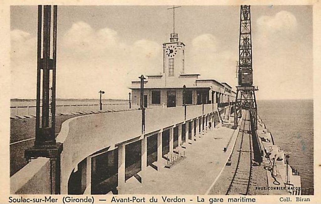 Carte postale (2e quart 20e siècle) : gare maritime.