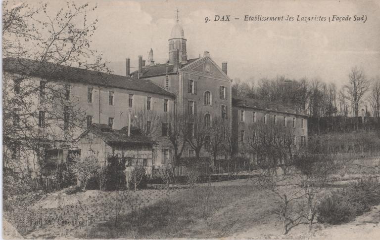 Façade sud de l'aile sud. Carte postale, début du 20e siècle, edition A. Cazenave.