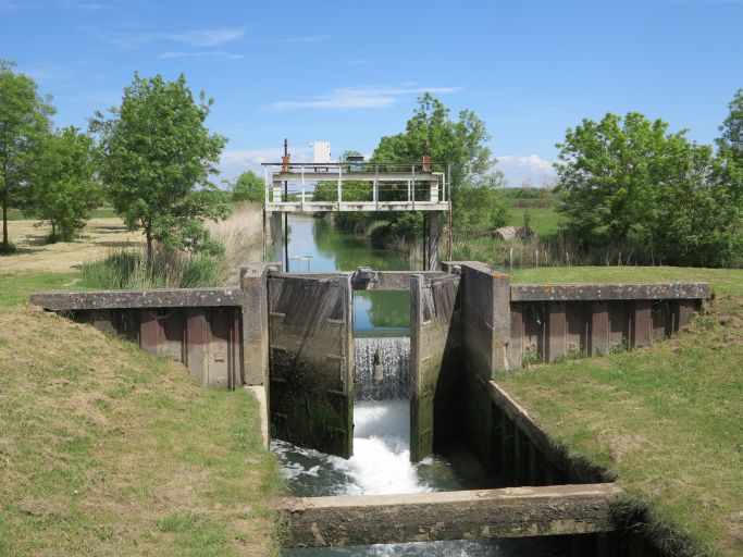 L'écluse de chasse vue depuis l'aval.