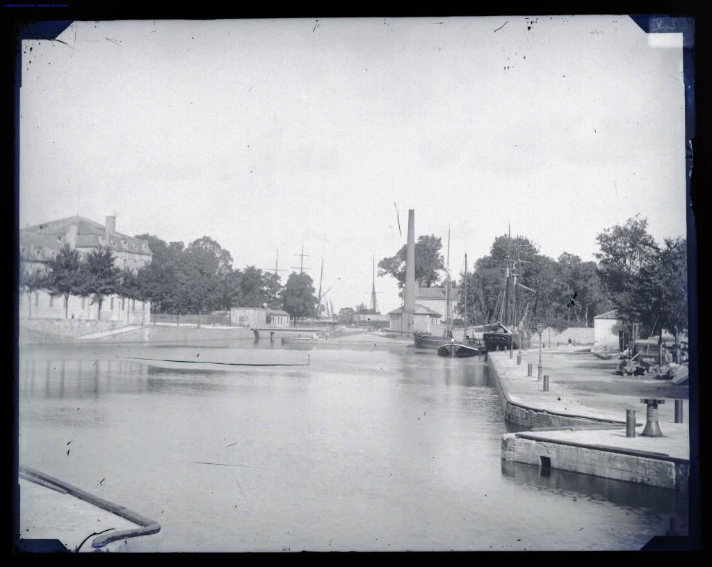 Port marchand en 1890 : bassin n° 1.