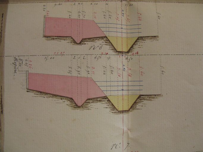 Plan du projet d'amélioration du port de Talmont par l'ingénieur Lessore, 1836 : en rouge, coupe de l'ancien chenal et du nouveau quai, en jaune le nouveau chenal..
