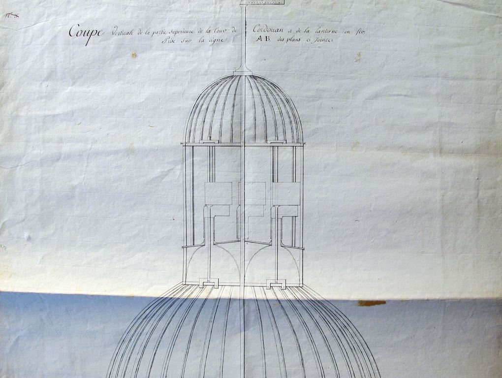 Coupe verticale de la partie supérieure de la Tour de Cordouan et de la lanterne en fer, par Teulère, 30 septembre 1788 (détail).