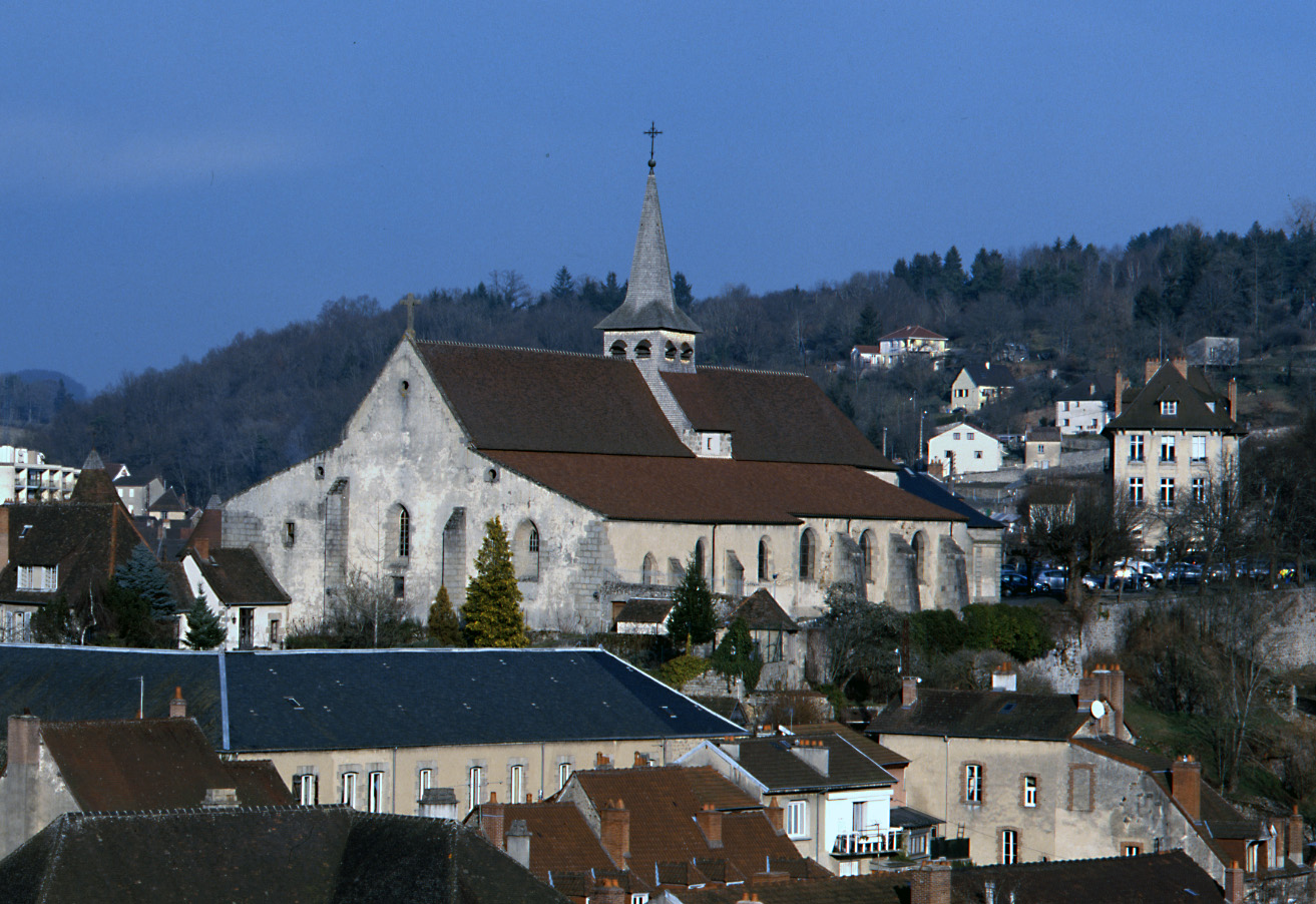Vue générale de l'église Sainte-Croix, depuis les toits de l'Ecole Nationale Supérieure d'Art. 