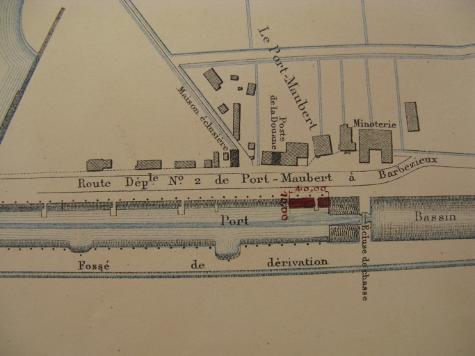 Extrait du plan de Port-Maubert en 1895 : maison éclusière, poste de douane et minoterie.