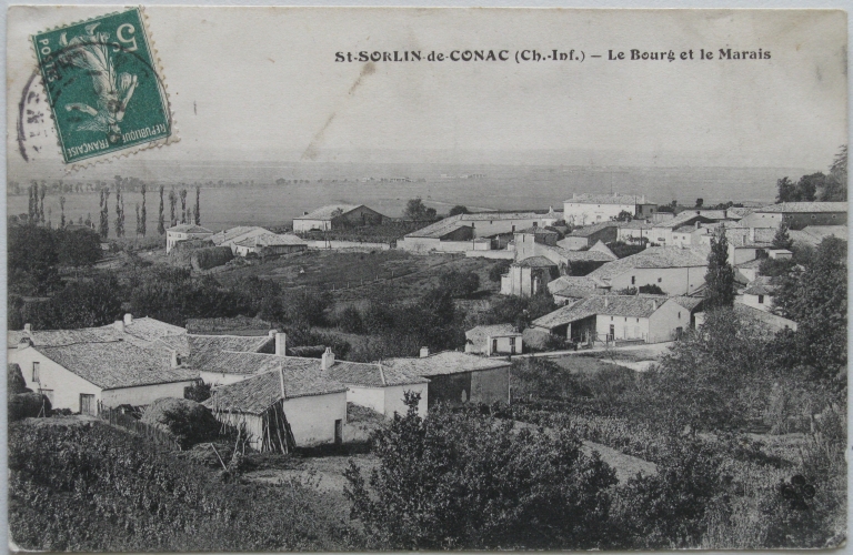 La Mothe et le bourg sur une carte postale vers 1900.