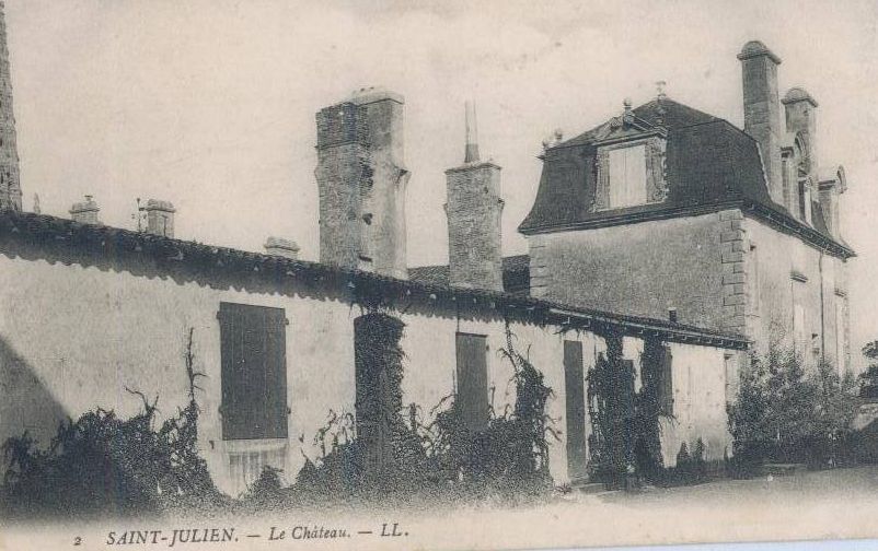 Carte postale (collection particulière) : Saint-Julien, le château.