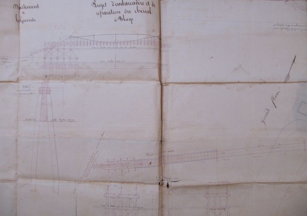 Plan général avec élévation et coupes du projet d'embarcadère, dressé par l'ingénieur pour être joint à son projet : détail du projet d'embarcadère. Dessin, novembre 1831.