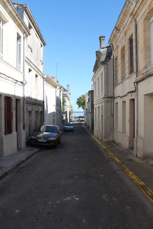 Vue d'ensemble de la rue Lucien-Teyssier.