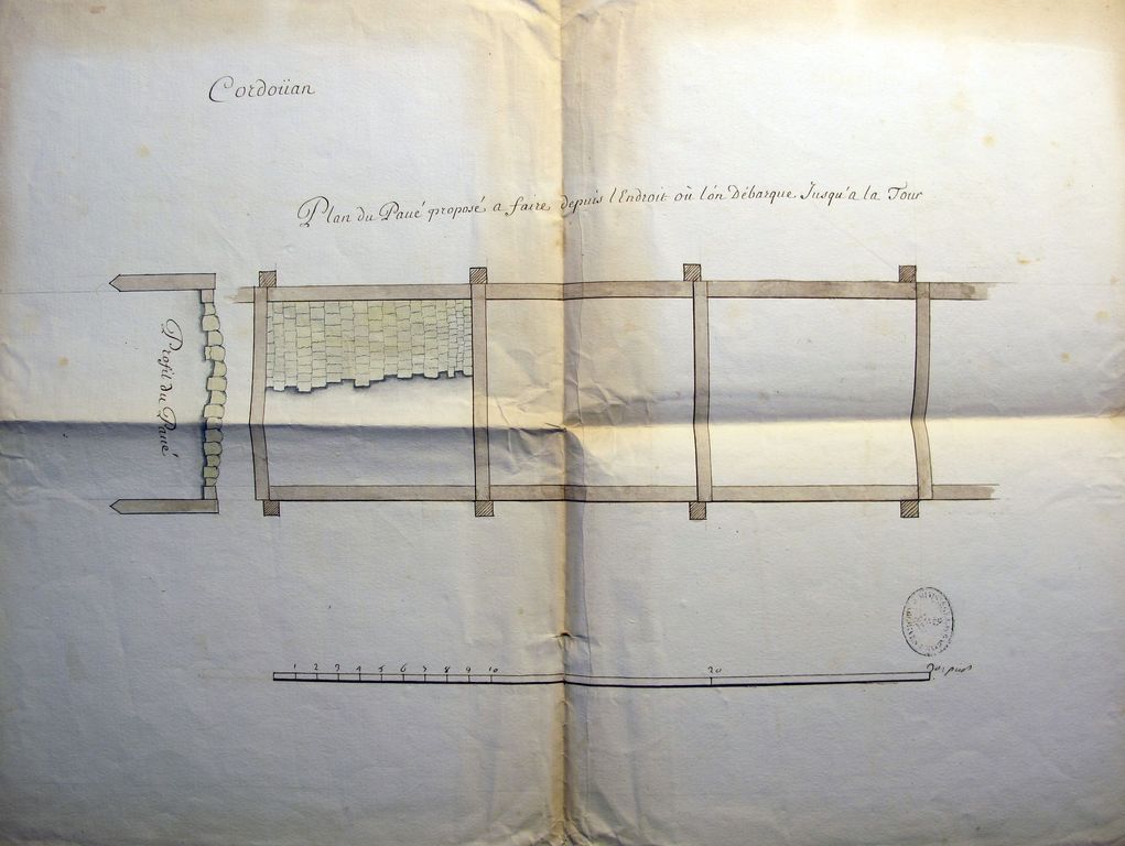 Plan du pavé proposé à faire depuis l'endroit où l'on débarque jusqu'à la tour, par Bitry ( ?), 24 octobre 1727.