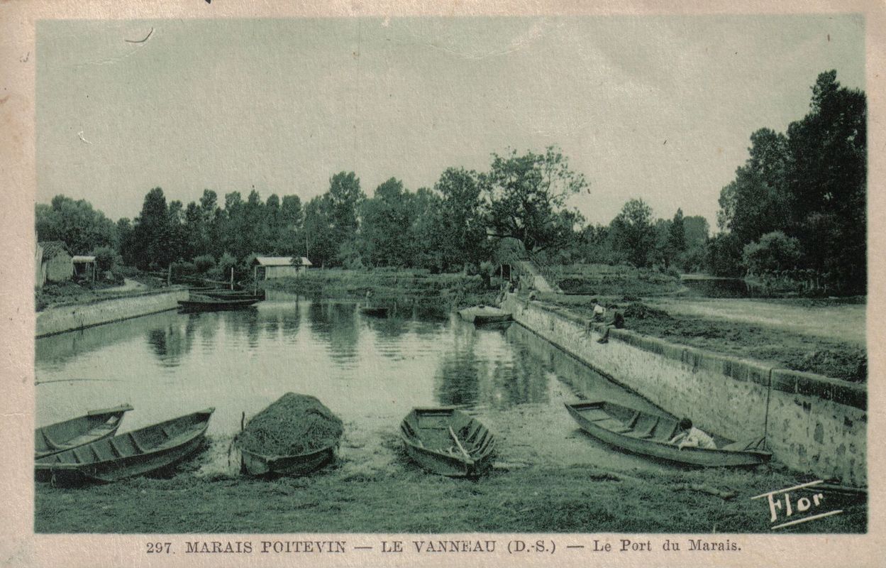 Le grand port du Vanneau vers 1920.
