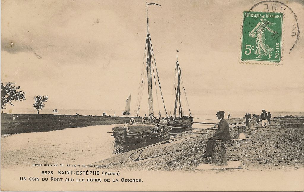 Carte postale, début 20e siècle (collection particulière) : Un coin du port sur la Gironde.