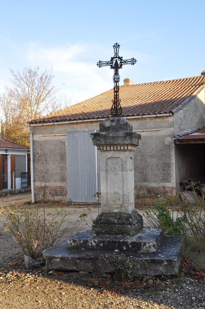 Croix de chemin.