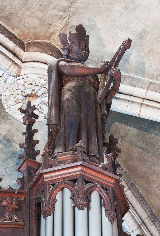 Orgue (détail : statue du roi David).