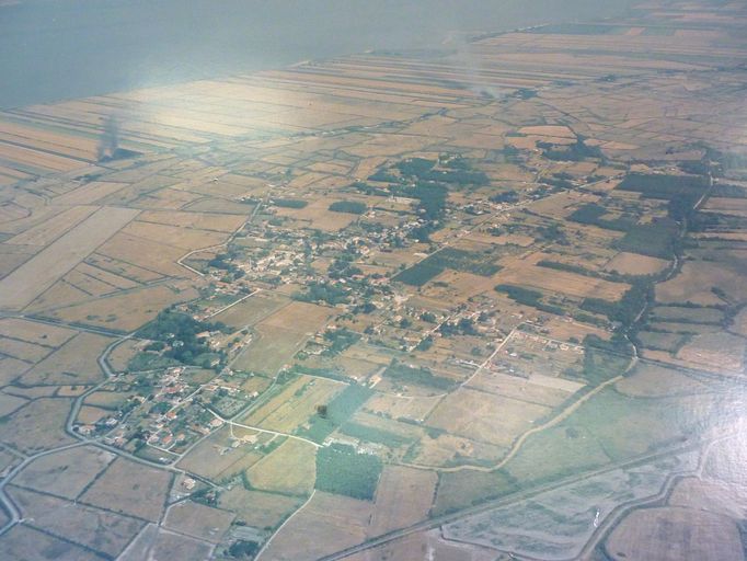 Vue aérienne de la commune.