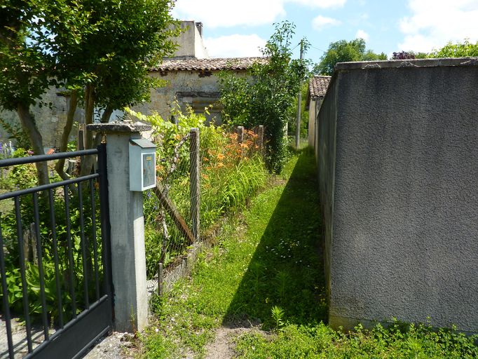 Passage dans le quartier des Milous.